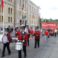 Stolthetsparaden nedover Karl Johan